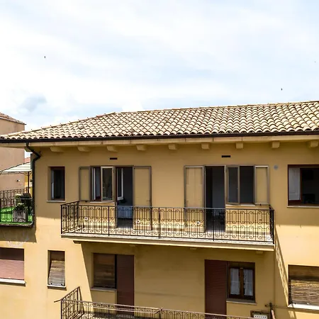 Fuori Squadra شقة